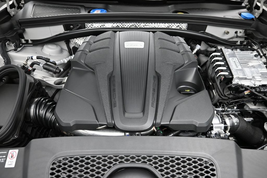 New 2026 Porsche Macan S AWD/4WD image 24