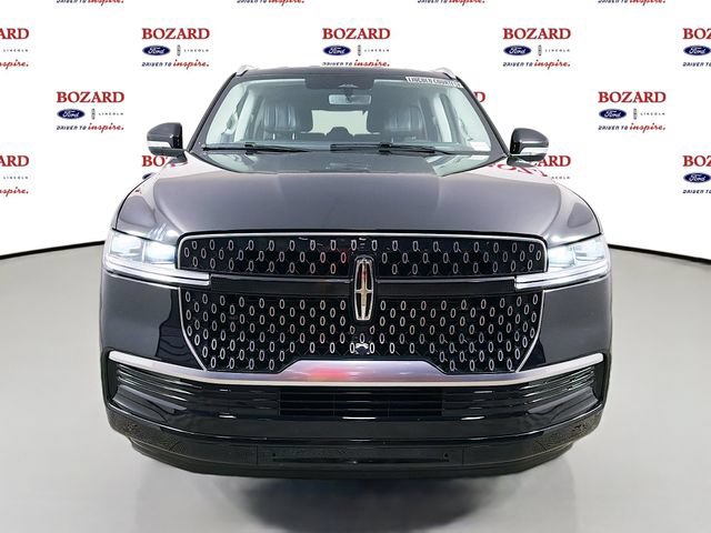 New 2026 Lincoln Navigator Premiere AWD/4WD image 2