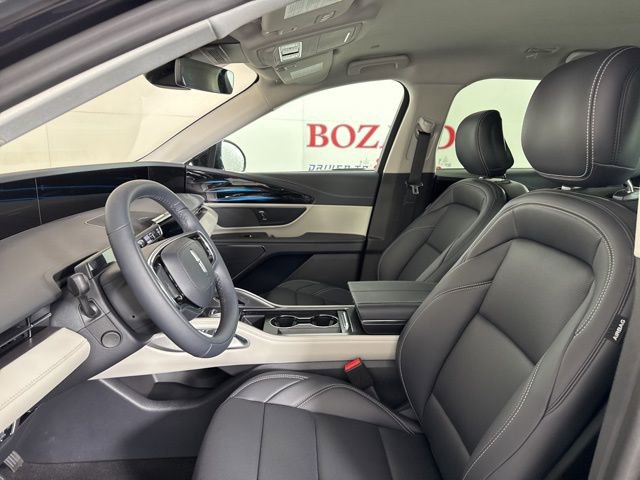 New 2025 Lincoln Nautilus Premier image 13