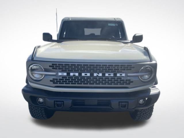 New 2025 Ford Bronco Badlands image 8