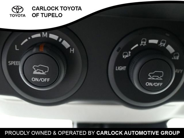 Used 2020 Toyota 4Runner TRD Off-Road AWD/4WD image 25