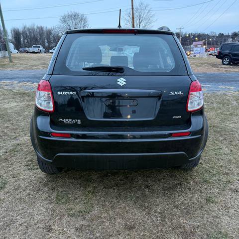 Used 2012 Suzuki SX4 AWD Hatchback image 6