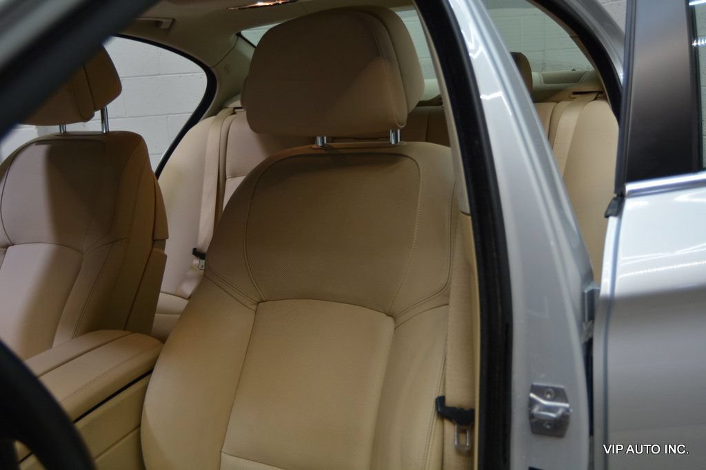 Used 2014 BMW 550i xDrive Sedan AWD/4WD image 11