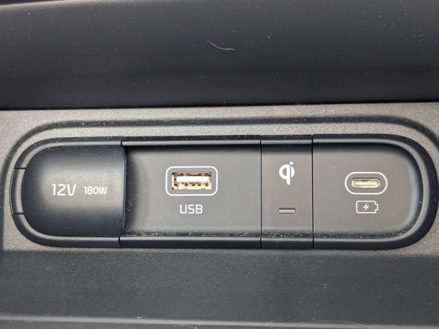Used 2025 Kia Sportage EX w/ Premium Package FWD image 29