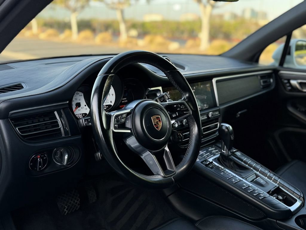 Used 2021 Porsche Macan GTS w/ Premium Package Plus (PF9) AWD/4WD image 15