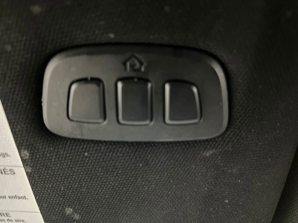 Used 2025 Ford Explorer ST-Line w/ ST-Line Street Pack image 61