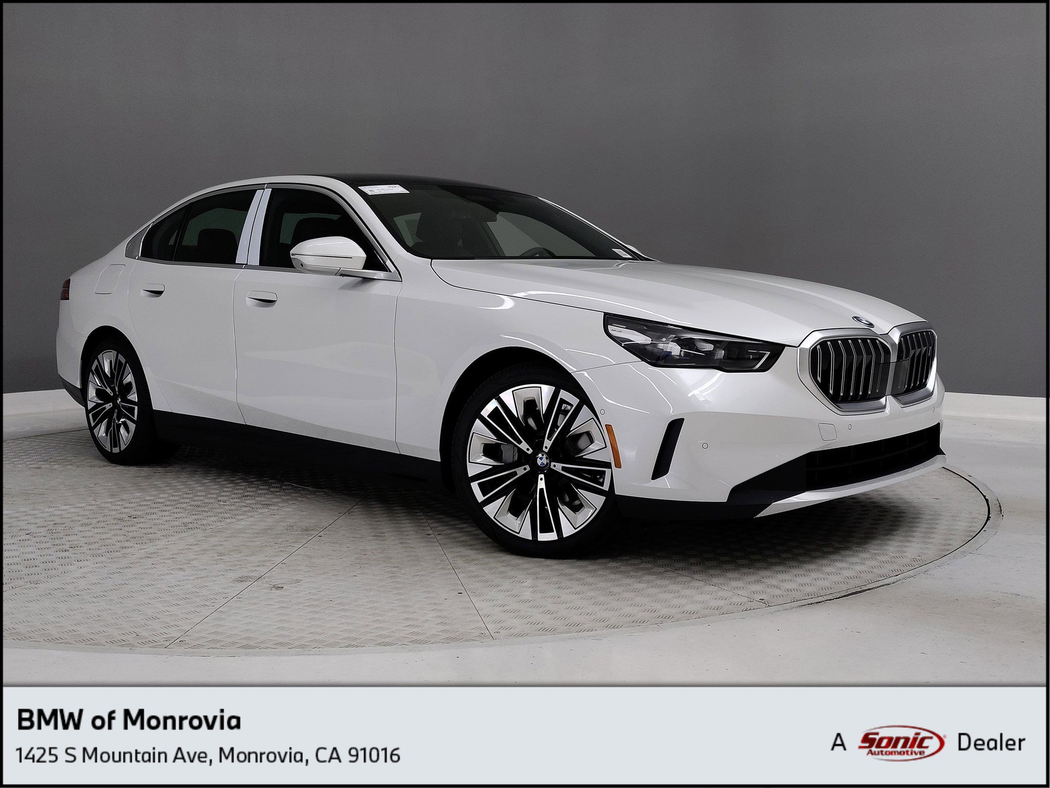 New 2026 BMW i5 eDrive40