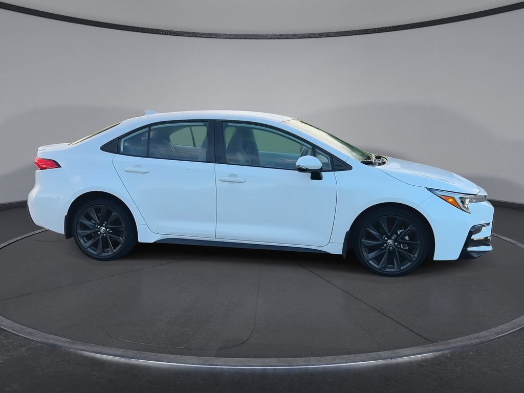 Used 2024 Toyota Corolla SE FWD image 9