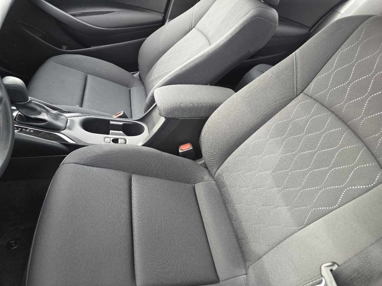 Certified 2025 Toyota Corolla LE image 19