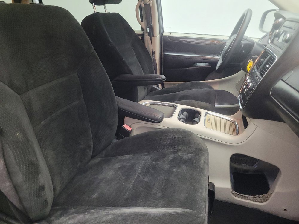 Used 2016 Dodge Grand Caravan SXT FWD image 21