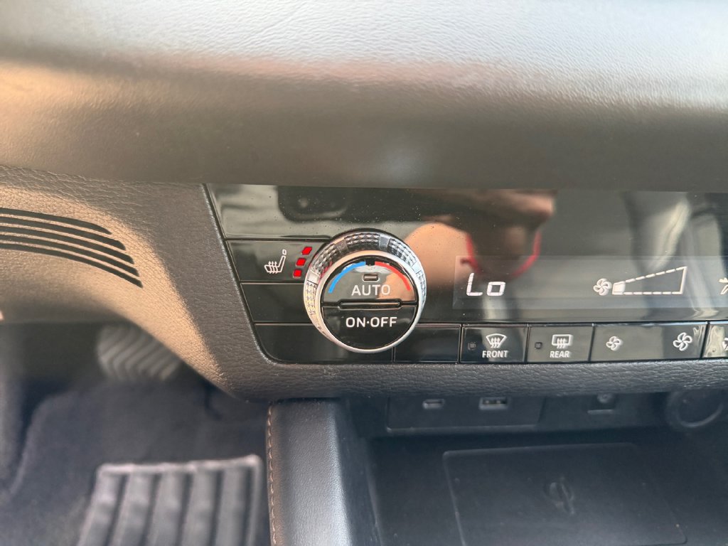 Used 2022 Mitsubishi Outlander SE AWD/4WD image 29