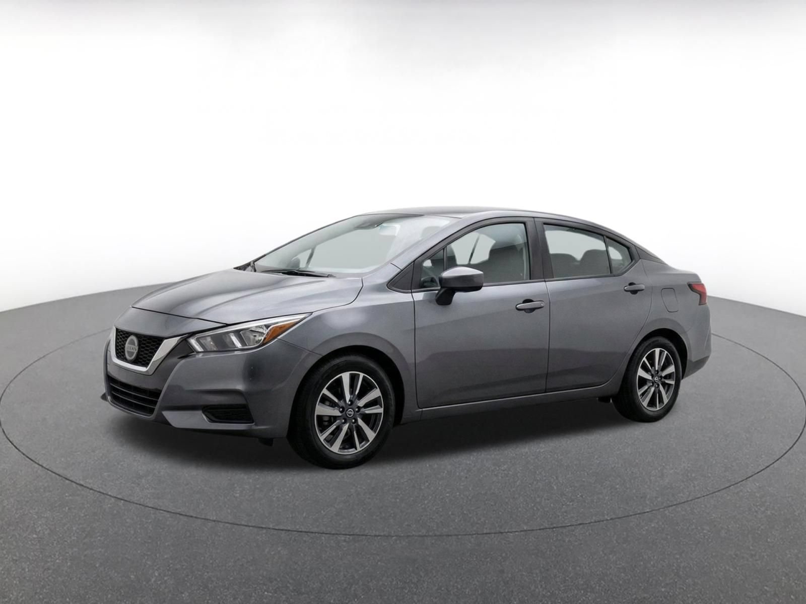 Used 2025 Nissan Versa SV FWD image 3