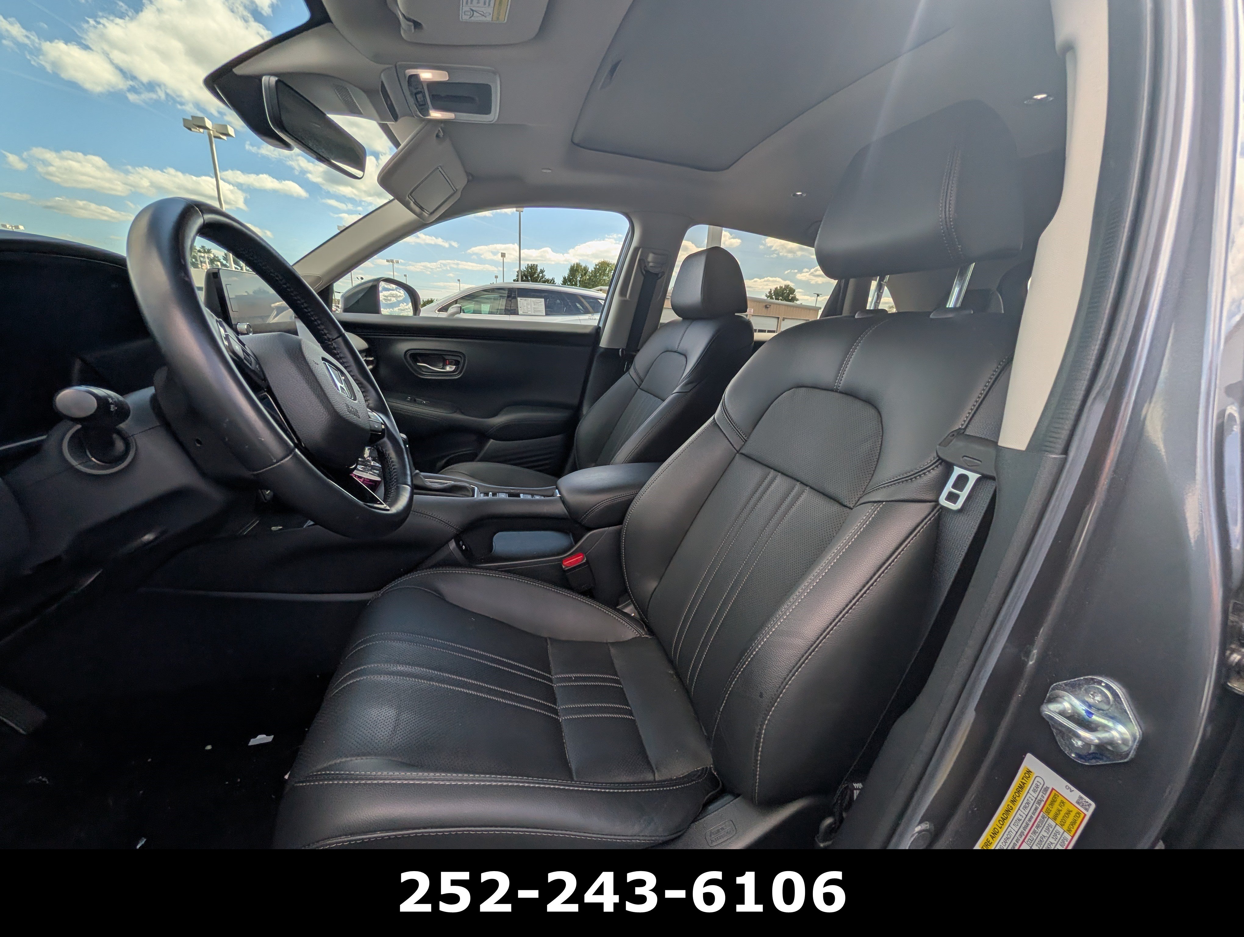 Used 2025 Honda HR-V EX-L image 12