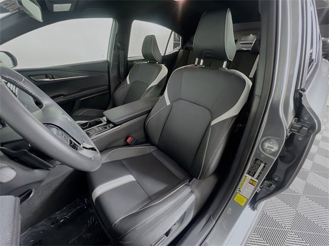 Used 2025 Toyota Camry LE image 9