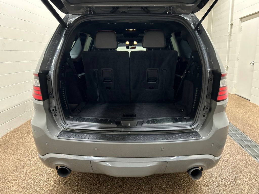 Used 2022 Dodge Durango R/T w/ Blacktop Package AWD/4WD image 17