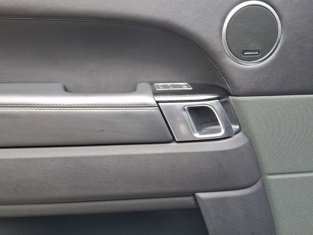 Used 2019 Land Rover Range Rover Sport HSE Dynamic image 13