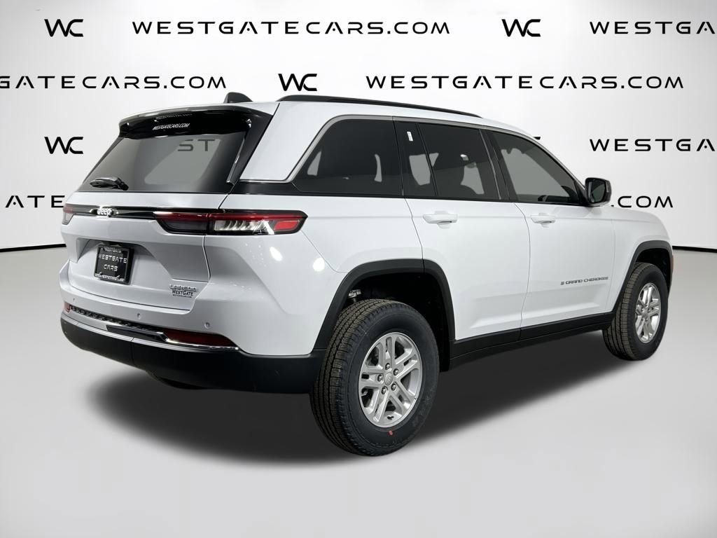 New 2025 Jeep Grand Cherokee Laredo w/ Luxury Tech Group I RWD image 47