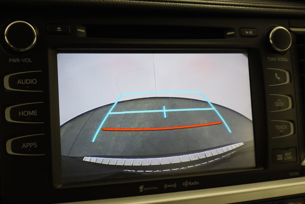 Used 2019 Toyota Highlander XLE AWD/4WD image 40