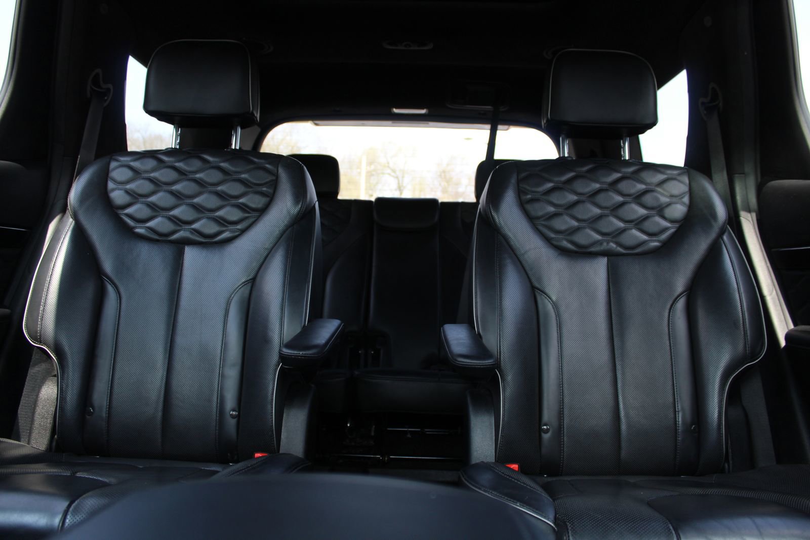 Used 2021 Hyundai Palisade Calligraphy w/ Cargo Package image 13