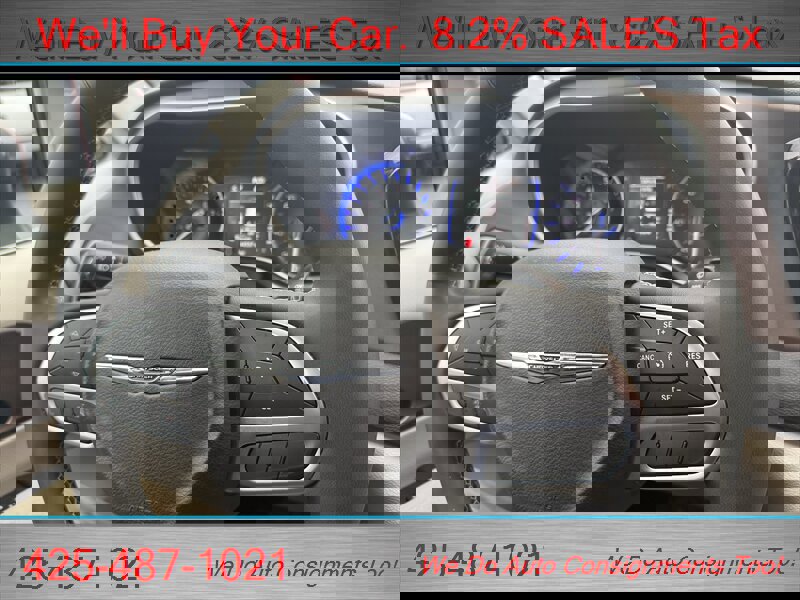 Used 2023 Chrysler Voyager LX image 19