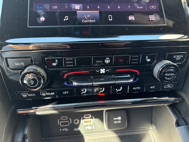 New 2025 Jeep Grand Cherokee Limited w/ Luxury Tech Group II image 10