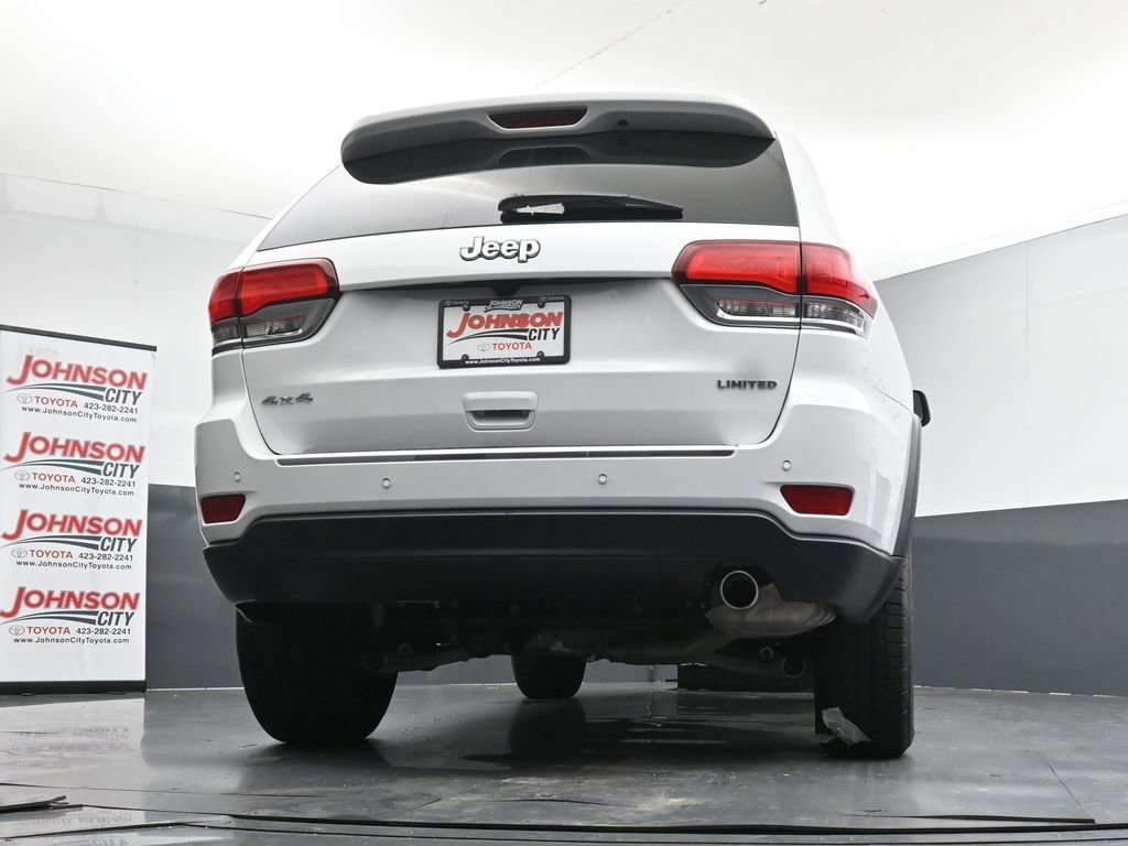 Used 2020 Jeep Grand Cherokee Limited w/ Premium Lighting Group AWD/4WD image 34