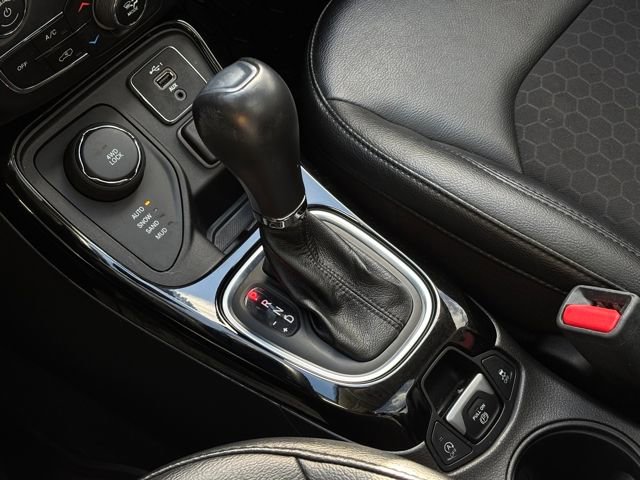 Used 2020 Jeep Compass Latitude image 39