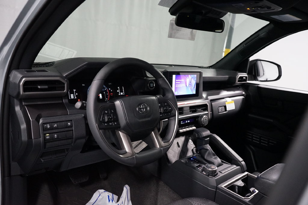 New 2026 Toyota 4Runner SR5 AWD/4WD image 12