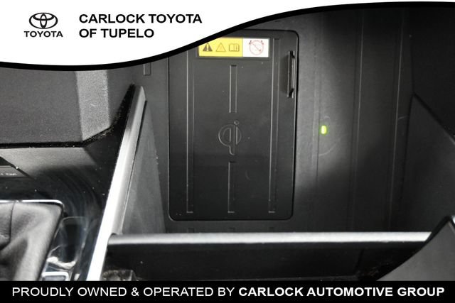 Used 2024 Toyota Tundra Platinum AWD/4WD image 17