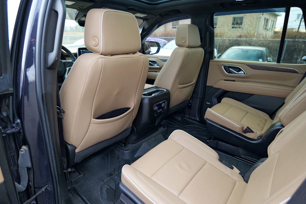 Used 2023 Chevrolet Tahoe Premier AWD/4WD image 26