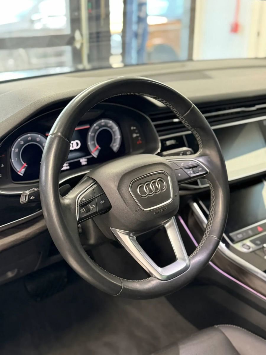 Used 2022 Audi Q8 Premium Plus w/ Premium Plus Package AWD/4WD image 17