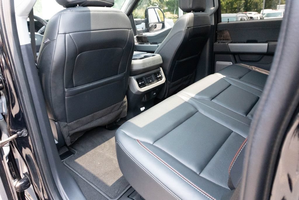 Used 2024 Ford F350 Lariat w/ Lariat Ultimate Package AWD/4WD image 38