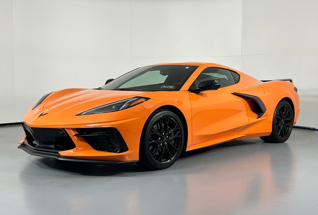 Used 2023 Chevrolet Corvette Stingray Preferred Cpe w/ Z51 Performance Package image 3