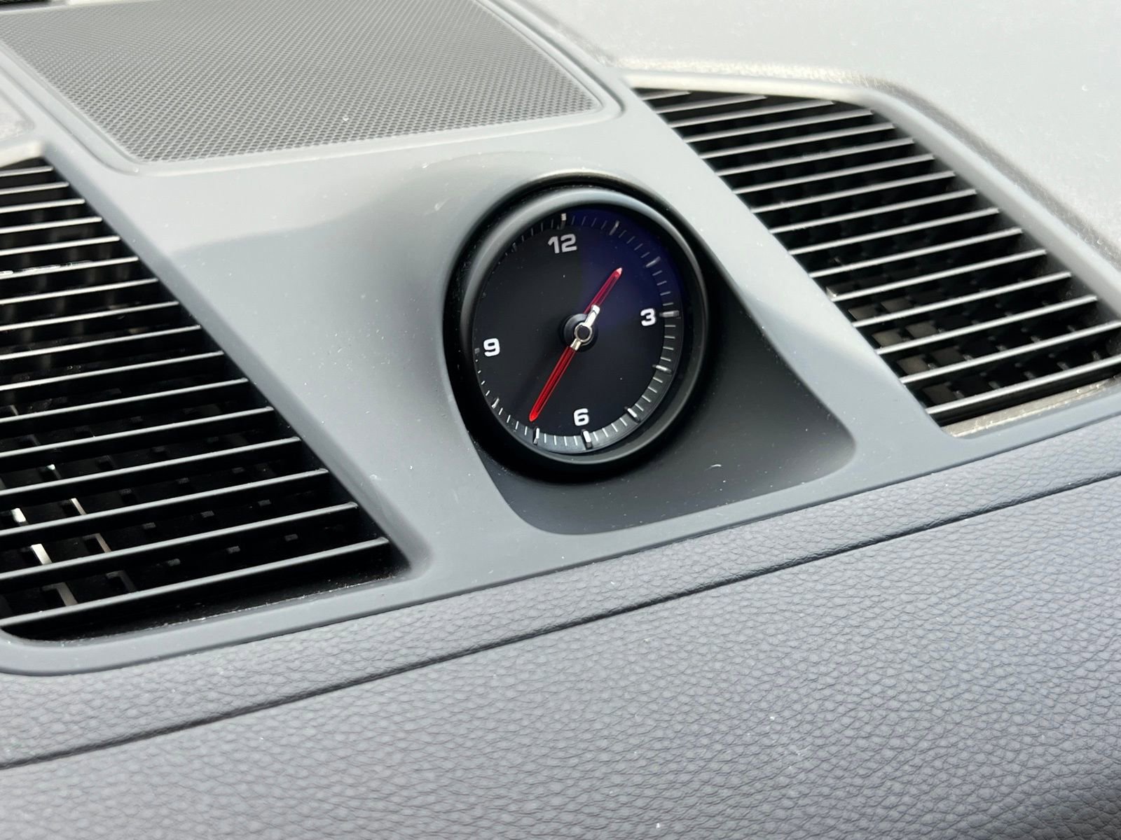 Certified 2023 Porsche Cayenne image 24