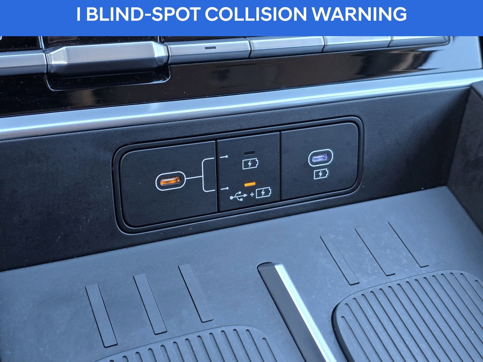 Used 2025 Hyundai Santa Fe SE image 24