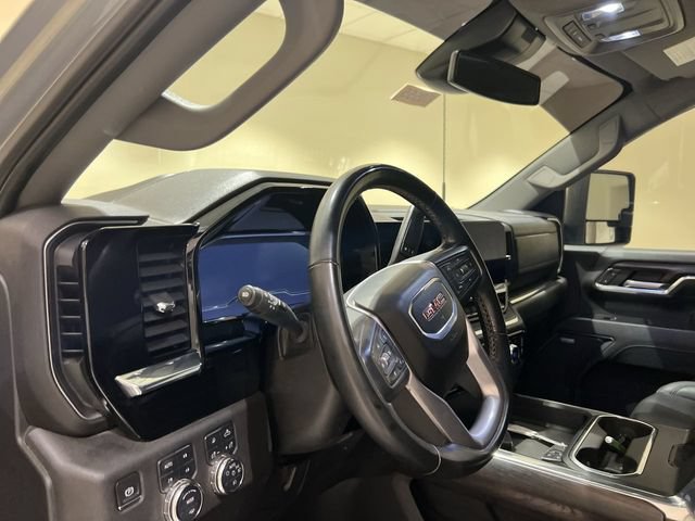 Used 2024 GMC Sierra 3500 SLT w/ SLT Convenience Package AWD/4WD image 9