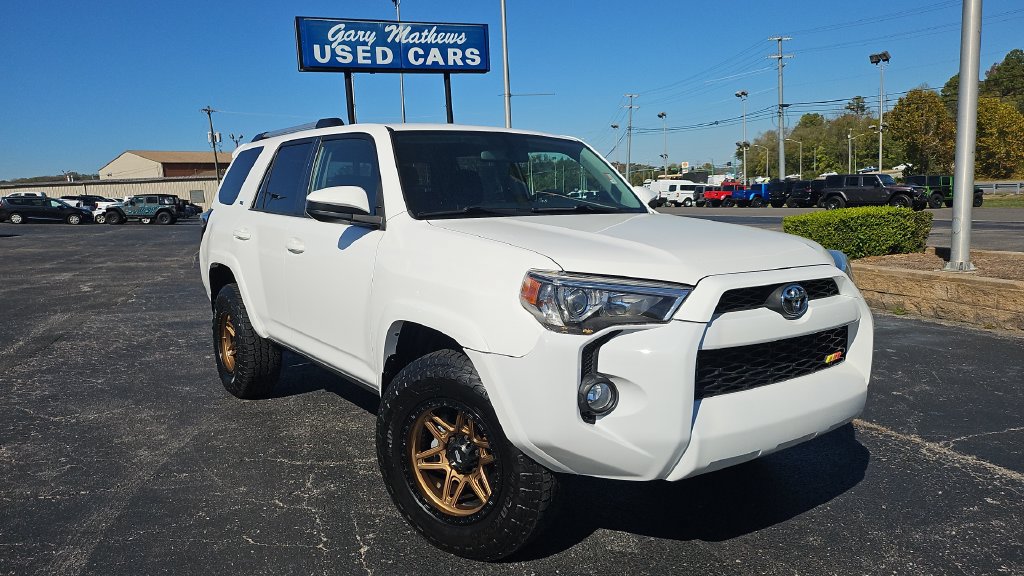 Used 2019 Toyota 4Runner SR5 RWD image 10