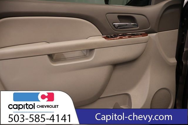 Used 2011 Chevrolet Suburban LT AWD/4WD image 10