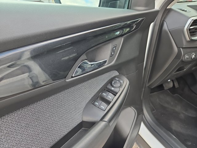 Used 2025 Chevrolet TrailBlazer LT AWD/4WD image 11