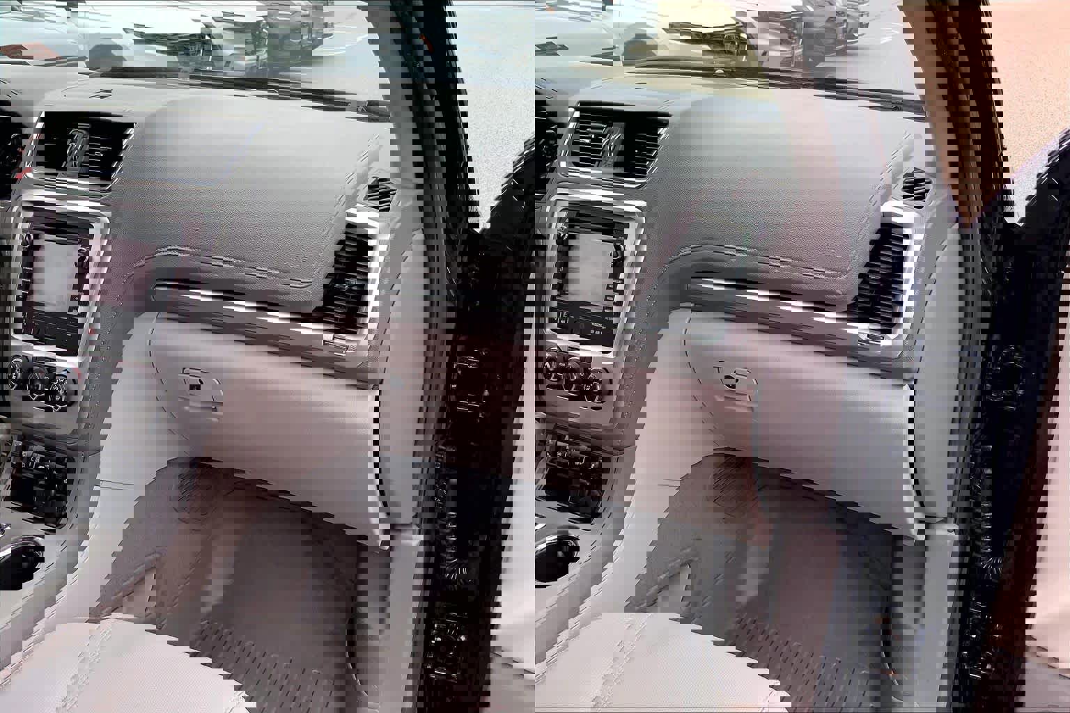 Used 2015 GMC Acadia SLE AWD/4WD image 19