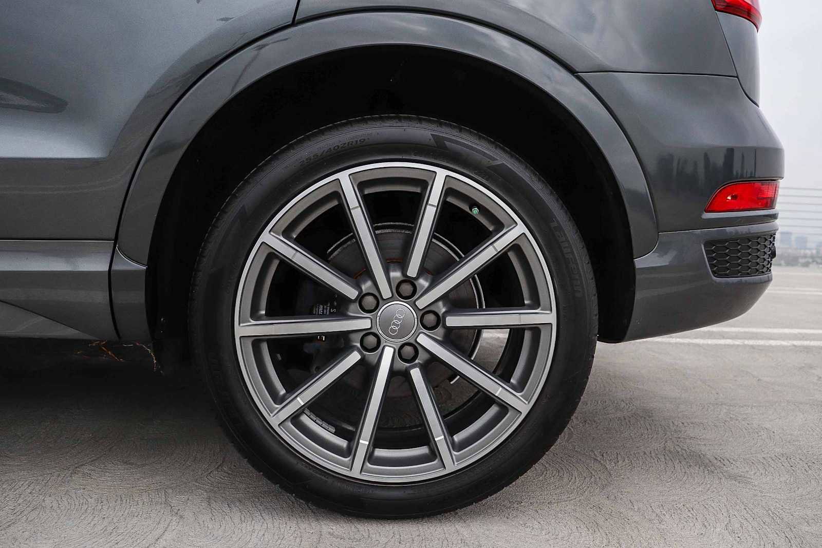 Used 2018 Audi Q3 2.0T Premium FWD image 13