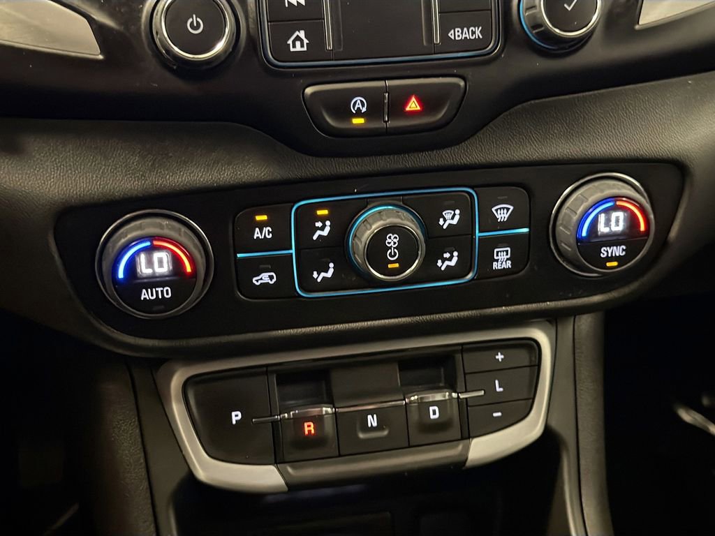 Used 2023 GMC Terrain SLT FWD image 18