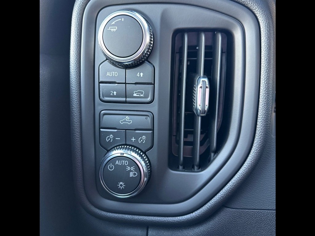 New 2026 GMC Sierra 1500 Pro w/ Pro Value Package image 18