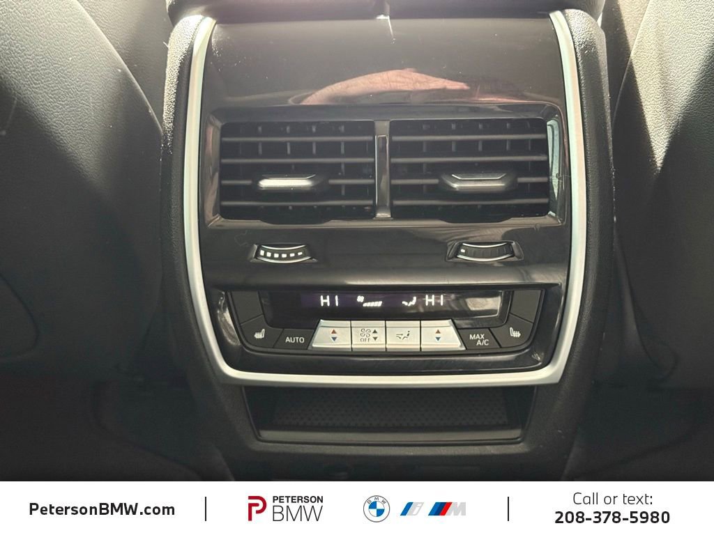 Used 2021 BMW X7 xDrive40i w/ Cold Weather Package image 24
