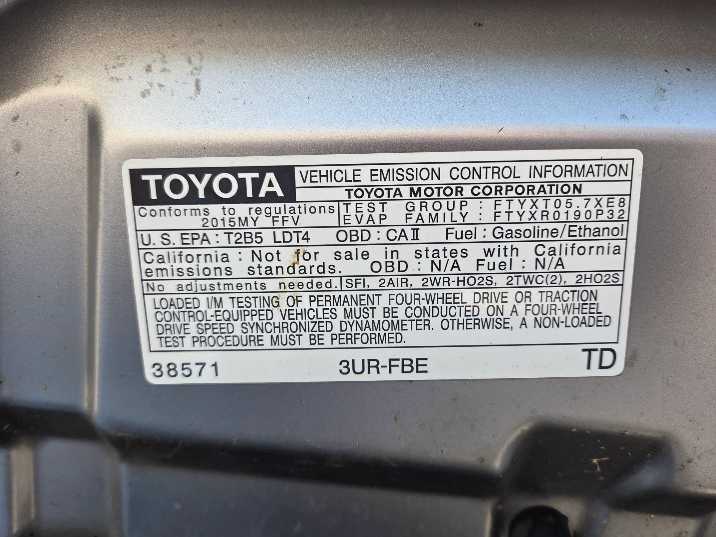 Used 2015 Toyota Tundra SR5 w/ TRD Off Road Package AWD/4WD image 25