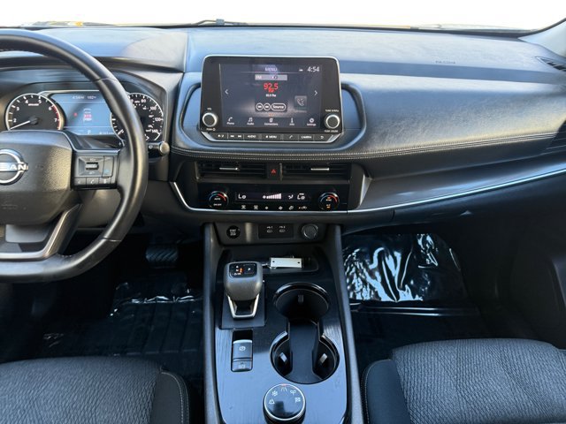 Used 2025 Nissan Rogue SV AWD/4WD image 15