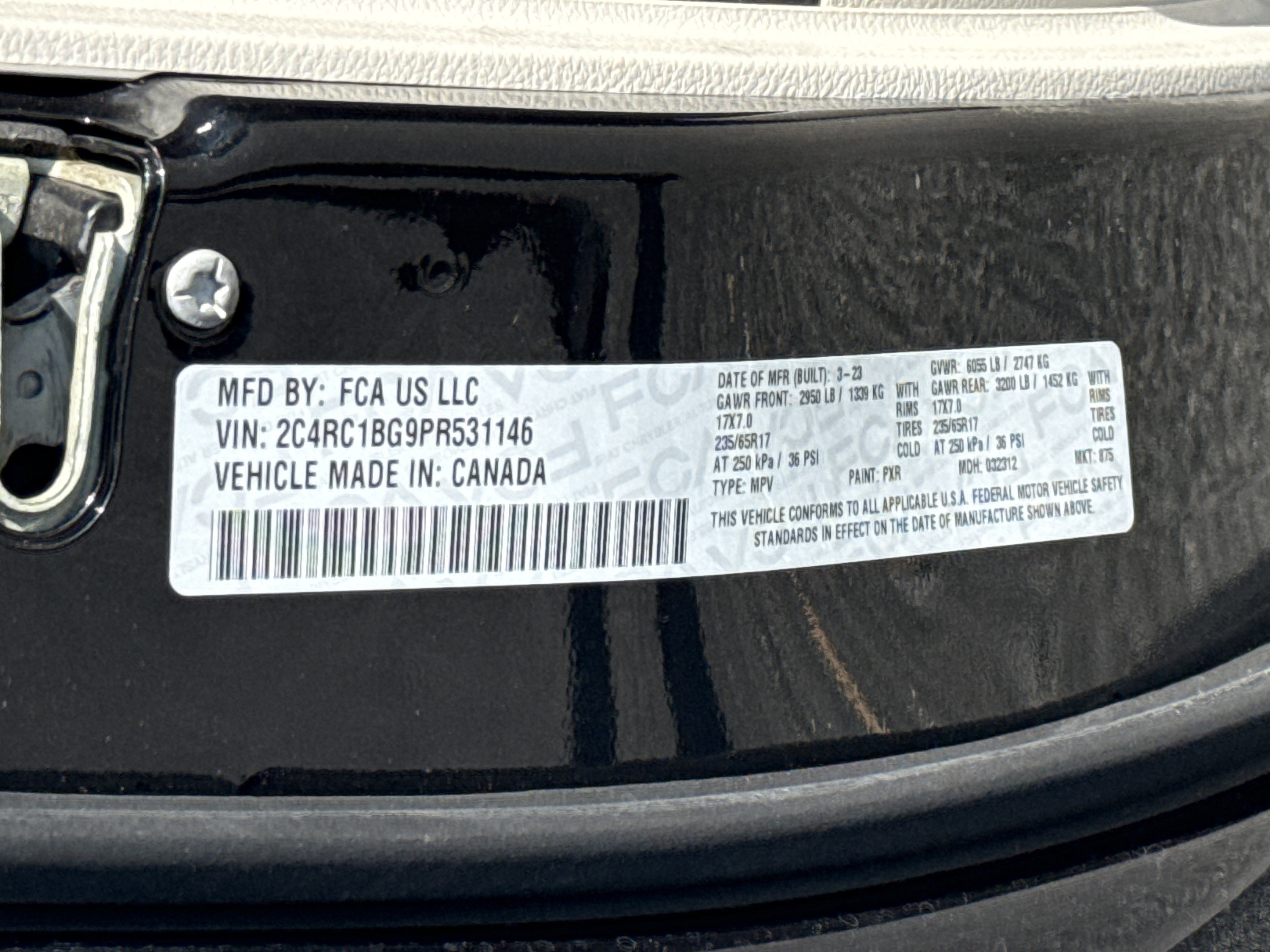 Used 2023 Chrysler Pacifica Touring-L FWD image 33