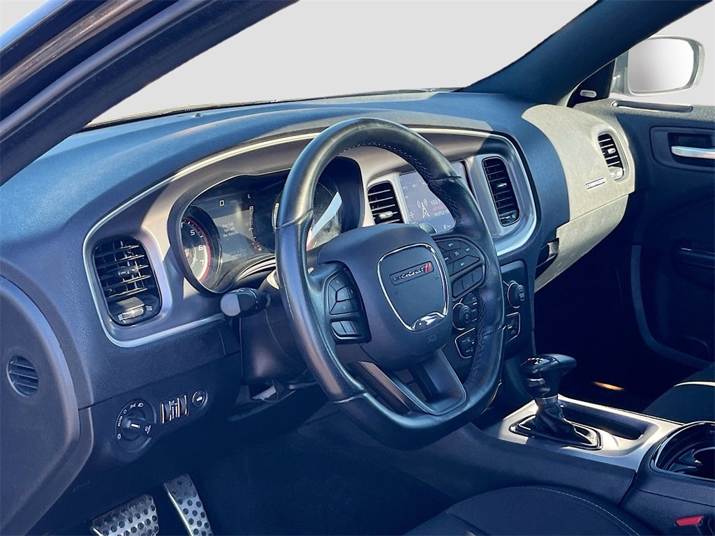 Used 2022 Dodge Charger R/T w/ Performance Handling Group image 9