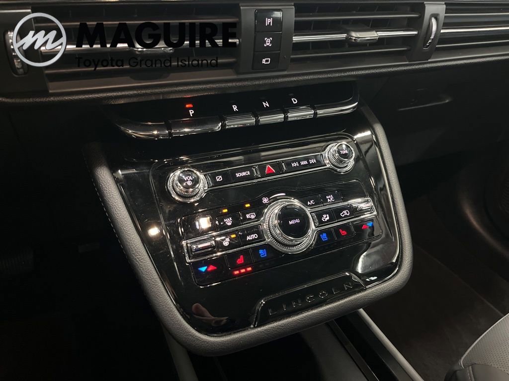 Used 2022 Lincoln Corsair AWD w/ Equipment Group 101A image 14