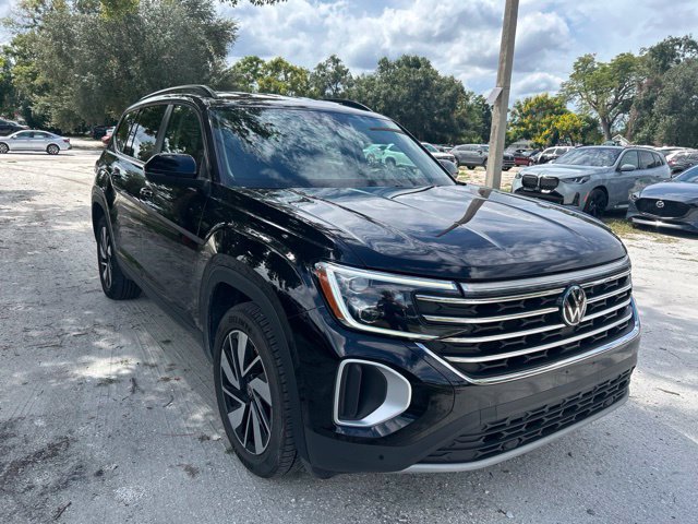 Used 2025 Volkswagen Atlas SE